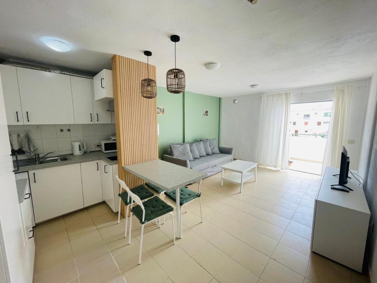 Alondras Park Mialsoma Apartment Arona  Dış mekan fotoğraf